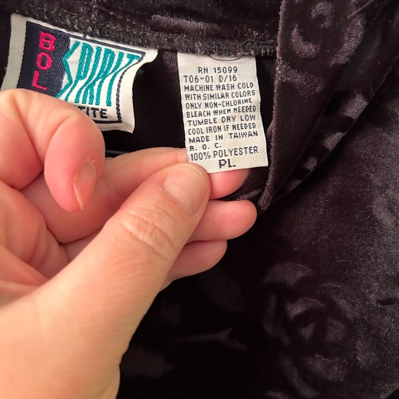 VTG 80s Black Crushed Velvet Floral Burn out casual top. By Bold Spirit, Sz PL - Picture 6 of 6